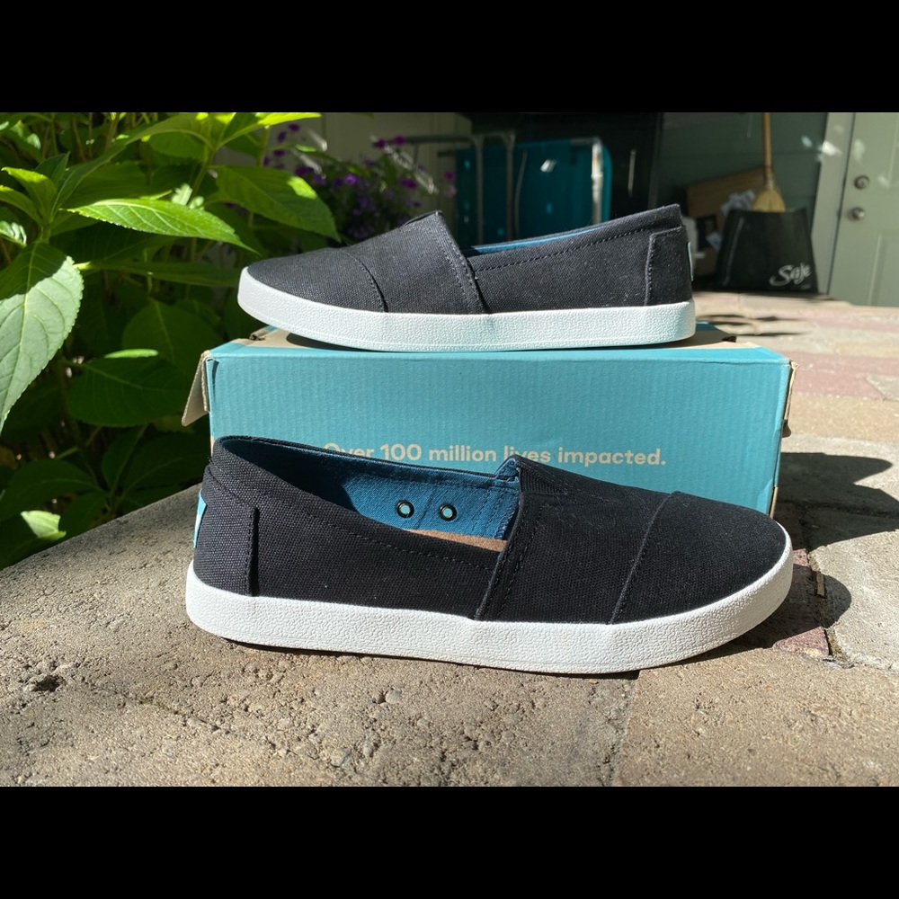 Toms Avalon Black Canvas Slip Ons
